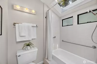 5927 135th Place SE, Bellevue, WA 98006 - Photo 20