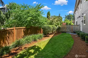 10856 NE 12th St, Bellevue, WA 98004 - Photo 36