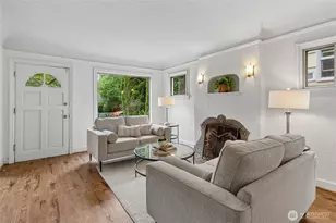 346 NE 58th St, Seattle, WA 98105 - Photo 2