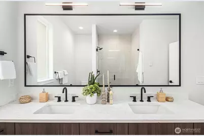 4425 Fremont Avenue N #B, Seattle, WA 98103 - Photo 18