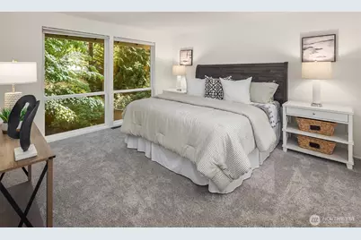 2119 Sahalee Drive W, Sammamish, WA 98074 - Photo 18