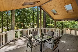 2119 Sahalee Dr W, Sammamish, WA 98074 - Photo 16