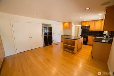 2500 167th Place NE, Bellevue, WA 98008 - Photo 16