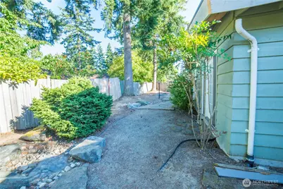 2500 167th Place NE, Bellevue, WA 98008 - Photo 36