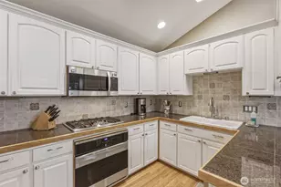 8221 53rd Ave W, Mukilteo, WA 98275 - Photo 10