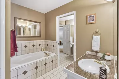 8221 53rd Avenue W #17D, Mukilteo, WA 98275 - Photo 14