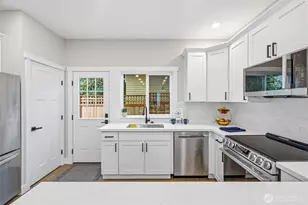 212 Carolina St, Bellingham, WA 98225 - Photo 12