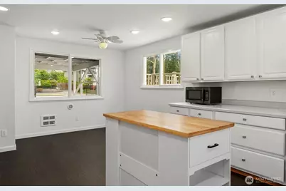 24029 24th Avenue S, Des Moines, WA 98198 - Photo 16