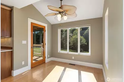 27201 State Highway 3 NE, Poulsbo, WA 98370 - Photo 12
