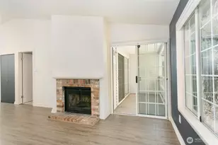 12385 SE 41st Ln, Bellevue, WA 98006 - Photo 14