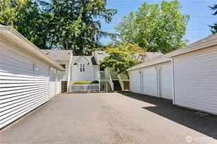 12385 SE 41st Ln, Bellevue, WA 98006 - Photo 28