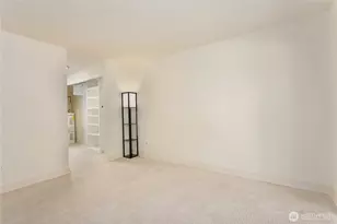 12385 SE 41st Ln, Bellevue, WA 98006 - Photo 22