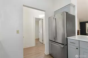 12385 SE 41st Ln, Bellevue, WA 98006 - Photo 10