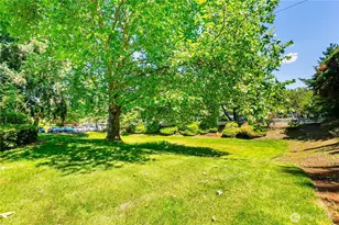 12385 SE 41st Ln, Bellevue, WA 98006 - Photo 18