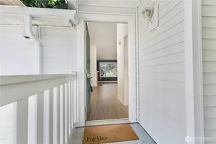 12385 SE 41st Ln, Bellevue, WA 98006 - Photo 2