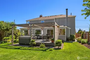 11280 Marine View Dr SW, Seattle, WA 98146 - Photo 2