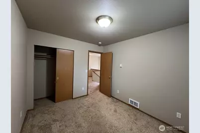 512 N 4th Avenue SW, Tumwater, WA 98512 - Photo 12