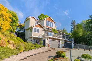 106 N State St, Bellingham, WA 98225 - Photo 4