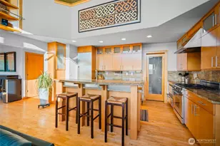 106 N State St, Bellingham, WA 98225 - Photo 14