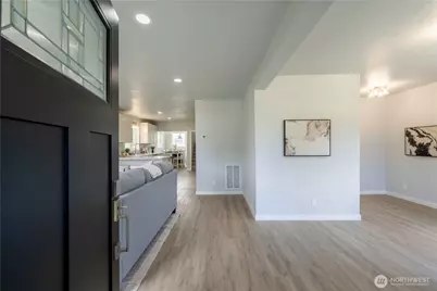 1402 S 80th Street, Tacoma, WA 98408 - Photo 2