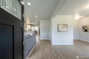 1402 S 80th St, Tacoma, WA 98408 - Photo 2