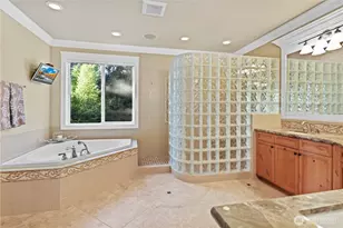 25122 NE 18th St, Sammamish, WA 98074 - Photo 22