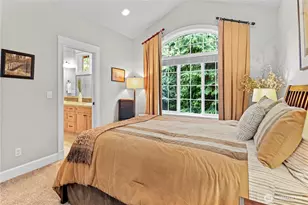 25122 NE 18th St, Sammamish, WA 98074 - Photo 24