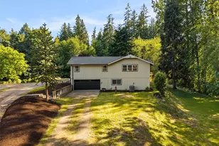 395 NW Blomster Way, Poulsbo, WA 98370 - Photo 2