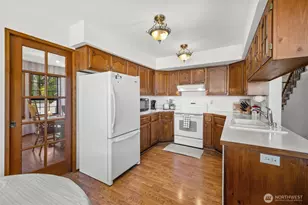 1809 E Woodhaven Ln, Port Angeles, WA 98362 - Photo 8