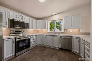 150 E Kingston Way, Shelton, WA 98584 - Photo 8