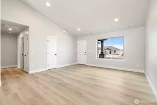 215 Lessor Loop, Moses Lake, WA 98837 - Photo 4
