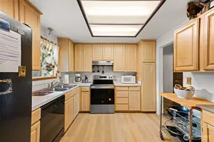5708 78th St E, Puyallup, WA 98371 - Photo 12