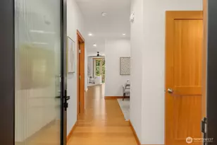 620 NE Vineyard Ln, Bainbridge Island, WA 98110 - Photo 4