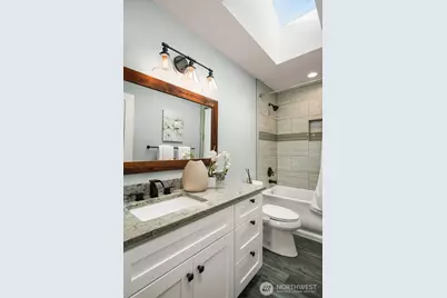 20121 Bartlett Road, Bothell, WA 98012 - Photo 30