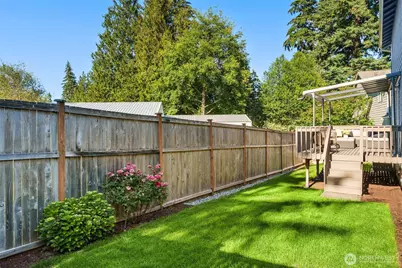 20121 Bartlett Road, Bothell, WA 98012 - Photo 34