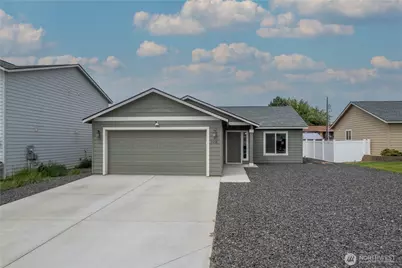 322 W 6th Street, Warden, WA 98857 - Photo 2
