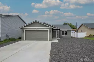 322 W 6th St, Warden, WA 98857 - Photo 2
