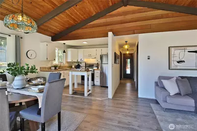 569 Otter Way, Freeland, WA 98249 - Photo 8