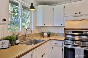 569 Otter Way, Freeland, WA 98249 - Photo 14