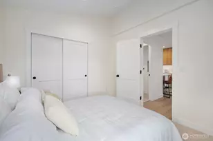 15701 117th Ave SE, Renton, WA 98058 - Photo 14