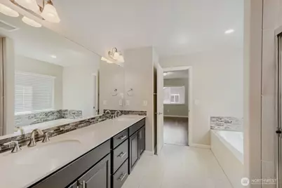 18623 39th Drive SE, Bothell, WA 98012 - Photo 20