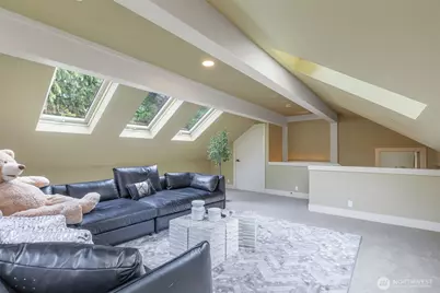 7626 NE 8th Street, Medina, WA 98039 - Photo 20