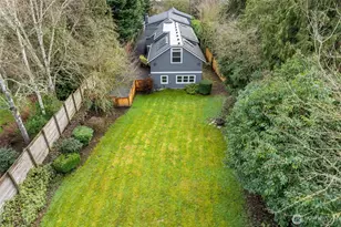 7626 NE 8th St, Medina, WA 98039 - Photo 36