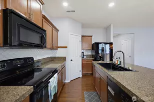 16478 Greenbrier St SE, Yelm, WA 98597 - Photo 16