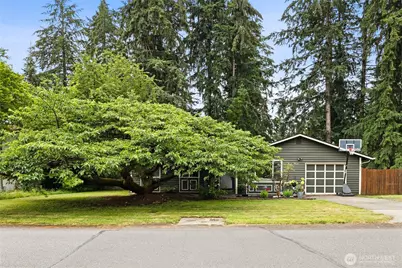 8915 Quinault Drive NE, Olympia, WA 98516 - Photo 2