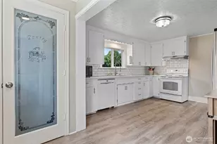 706 Harrison St, Sumner, WA 98390 - Photo 4