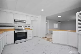 2282 Yew St, Bellingham, WA 98229 - Photo 8
