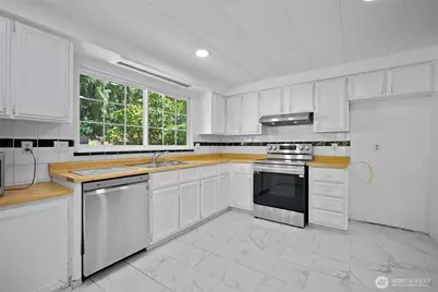 2282 Yew Street #C1, Bellingham, WA 98229 - Photo 6