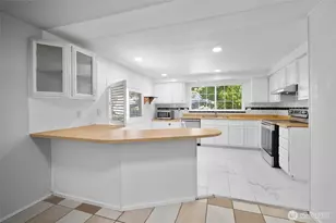 2282 Yew St, Bellingham, WA 98229 - Photo 4
