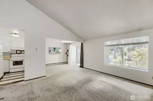 14615 NE 35th St, Bellevue, WA 98007 - Photo 4